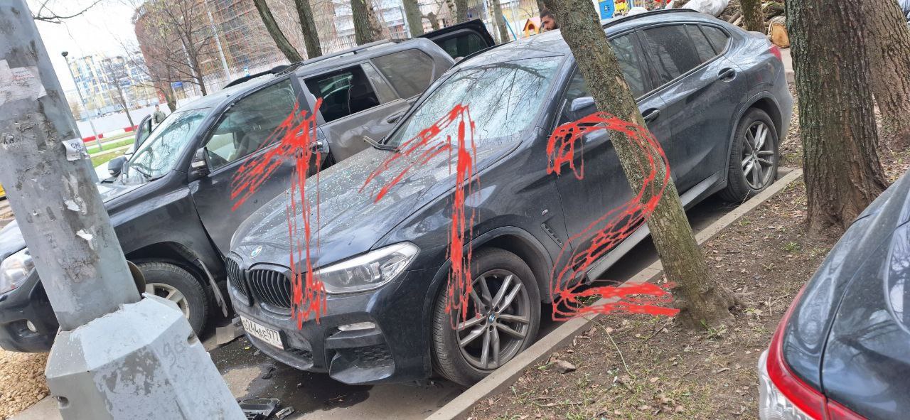 У Москві 12.04.2024 вибухнув позашляховик