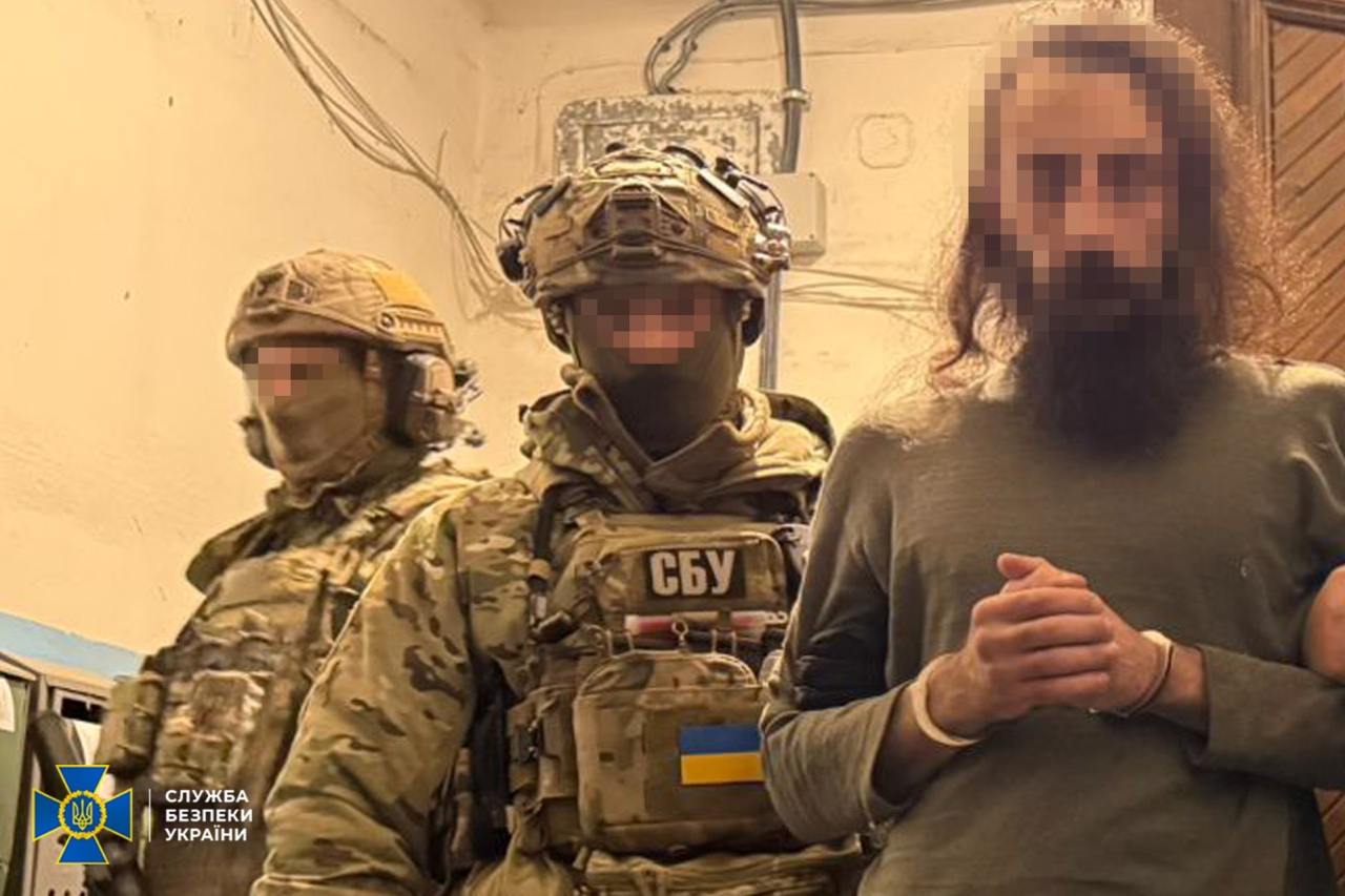 Затримання підозрюваного у скоєнні теракту біля ТЦК у Дніпрі