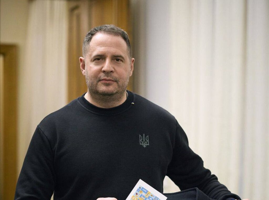 Нардепи та урядовці звертаються до гадалок. Serg Marco розповів свої історії у відповідь на допис Медель про магію Єрмака