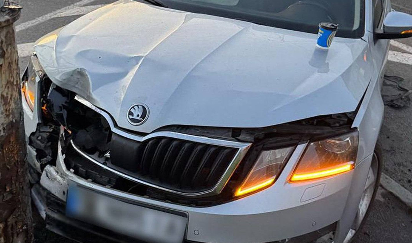 Працівник СТО в Києві вкрав та розбив Skoda Octavia