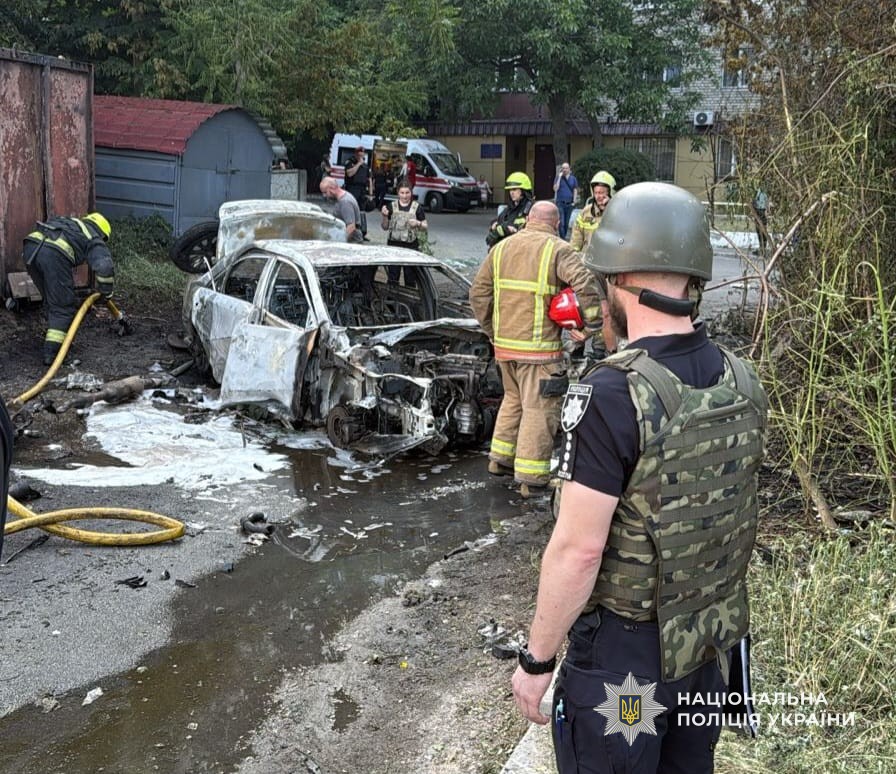 У Дніпрі підірвали авто прокурора
