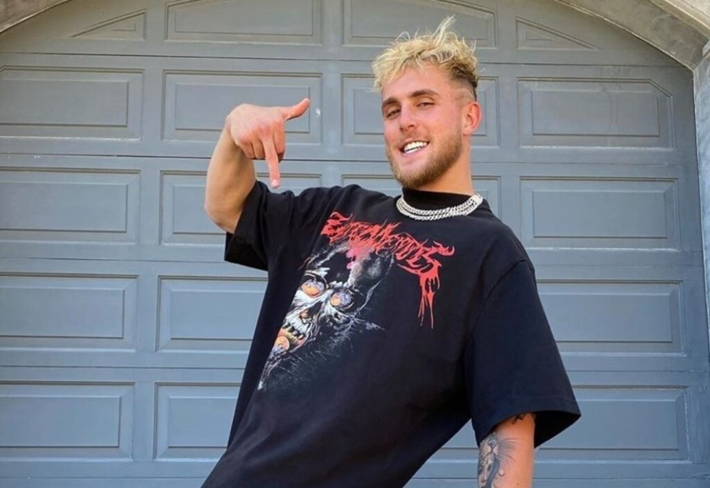 Один з найпопулярніших у світі блогерів похвалився на події з Усиком символікою бригади ЗСУ