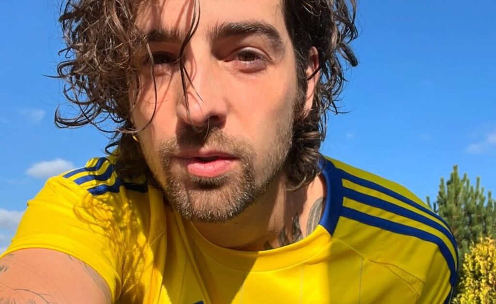 Блогерка опублікувала несподіване дитяче фото з Володимиром Дантесом