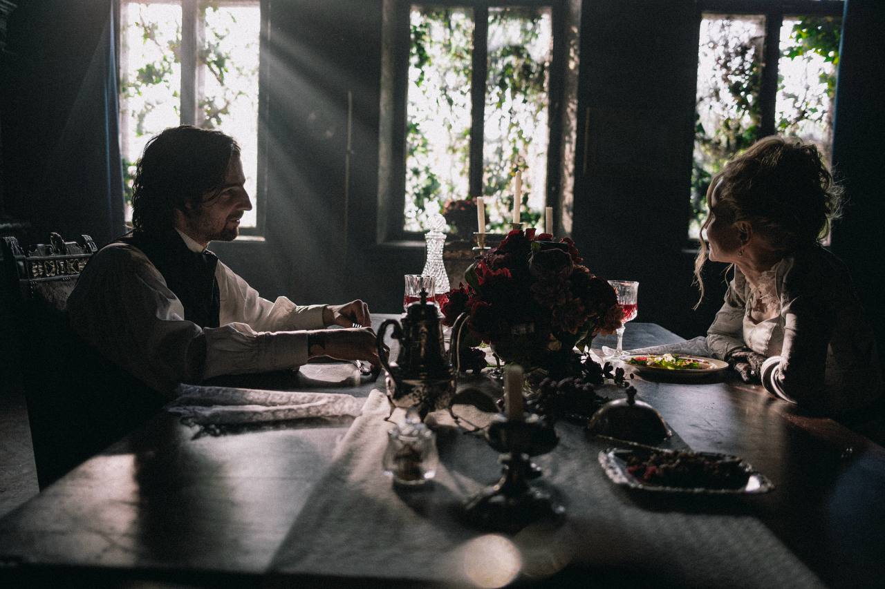 Дантес на зйомках трилеру "В її світлі вони грішили"