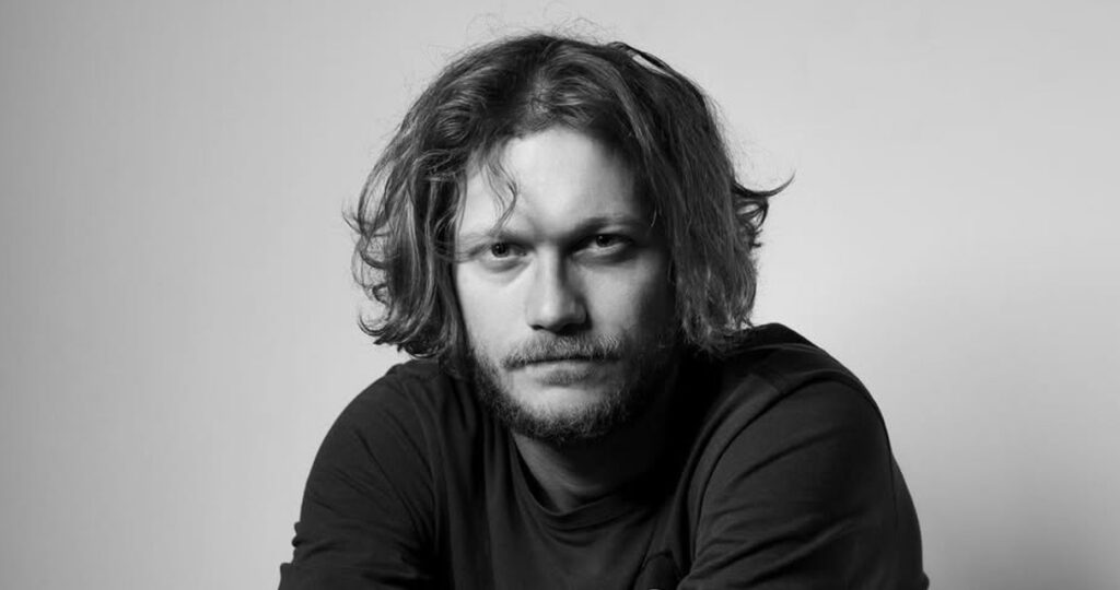 Кліп “З якого ти поверху неба?” видалили через скандал з актором Темляком