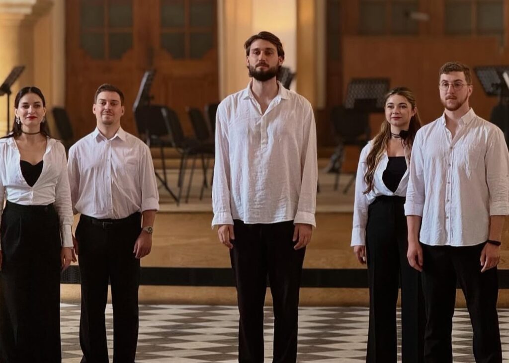 Хор “Гомін” заспівав ексклюзивно для Залужного особливу пісню