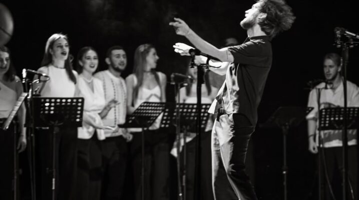 Вадим Яценко та хор "Гомін"