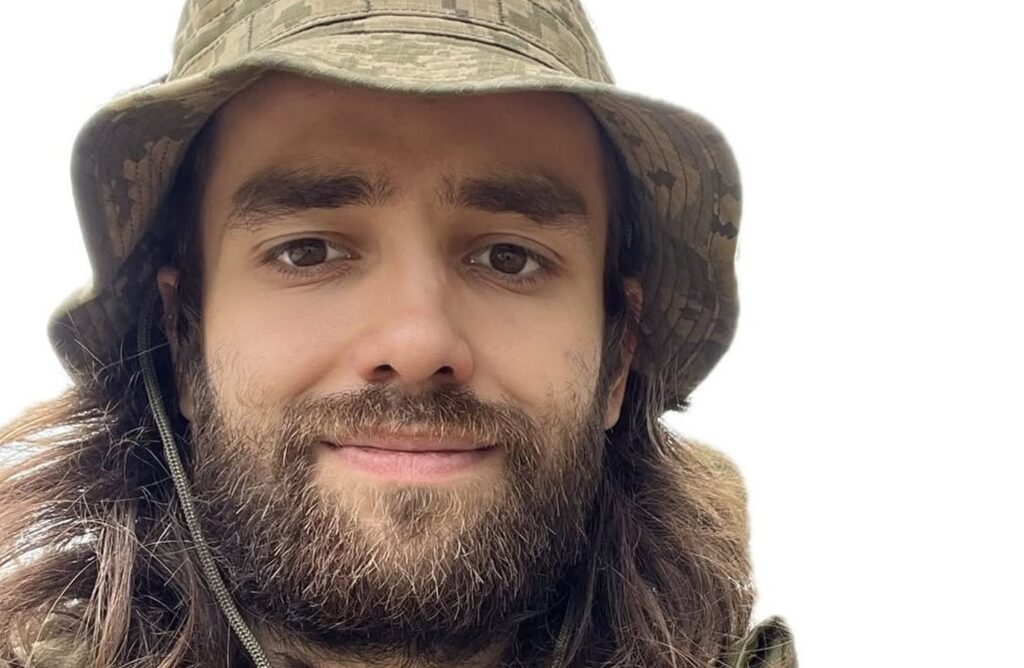 Нещодавно мобілізований у ЗСУ відомий саксофоніст Бармалій отримав поранення