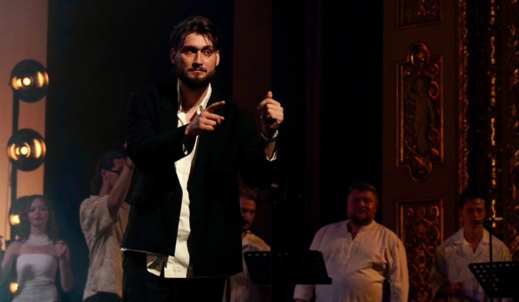 “Я прям кайфую”: комбат ЗСУ зробив для хору “Гомін” особливий подарунок