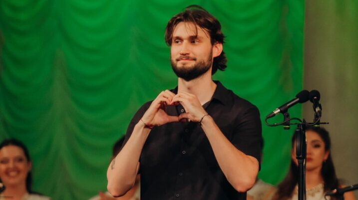 Вадим Яценко та хор "Гомін"