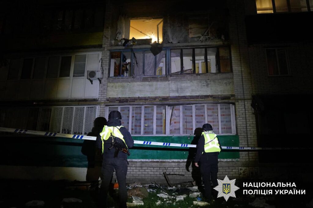 У Києві на вулиці Зодчих стався вибух у квартирі