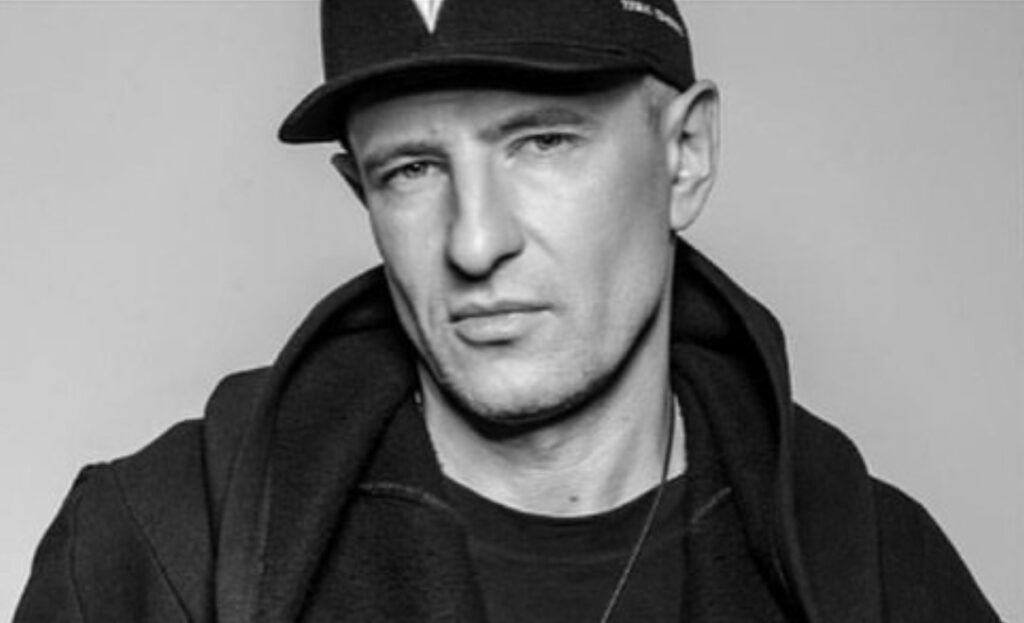 Вокаліст Green Grey оголосив про необхідність термінової операції для себе