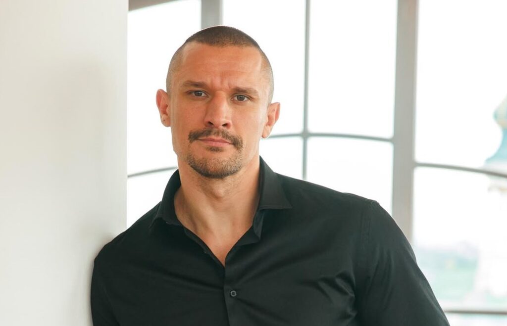 Тарас Цимбалюк звернувся до найріднішої людини, показавши унікальне фото