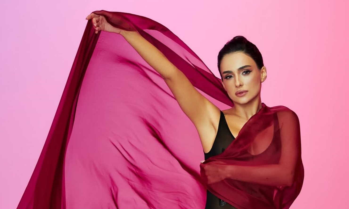 Аня Трінчер