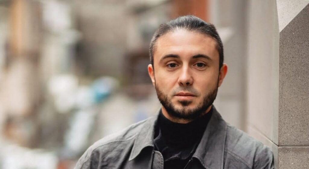 Тарас Тополя на тлі скандалу навколо інтимних відео з Оленою Тополею попередив всіх про шахраїв