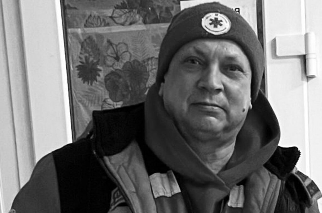 Приїхав рятувати людей: у Києві загинув медик Сергій Смоляк