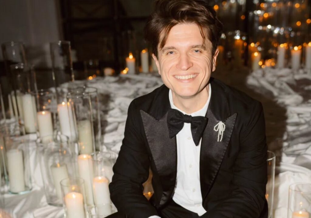 Анатолій Анатоліч відреагував на протест користувачки соцмереж проти хвилини мовчання о 9:00