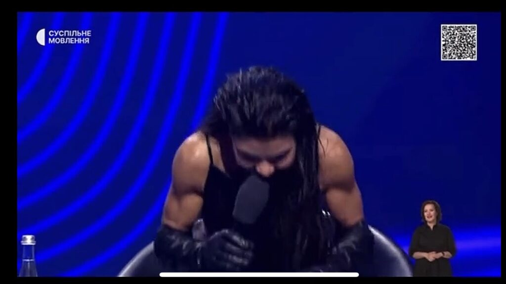 Співачка Руслана вразила своїми сильними руками