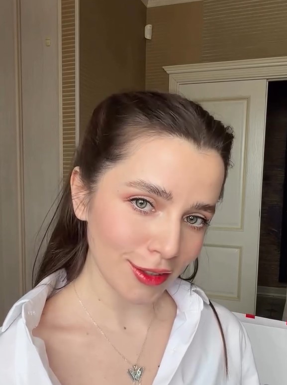 Це фото з відео, яка Христина Соловій опублікувала 11 лютого 2026 року. Судячи з усього, ролик знято у київський квартирі співачки.