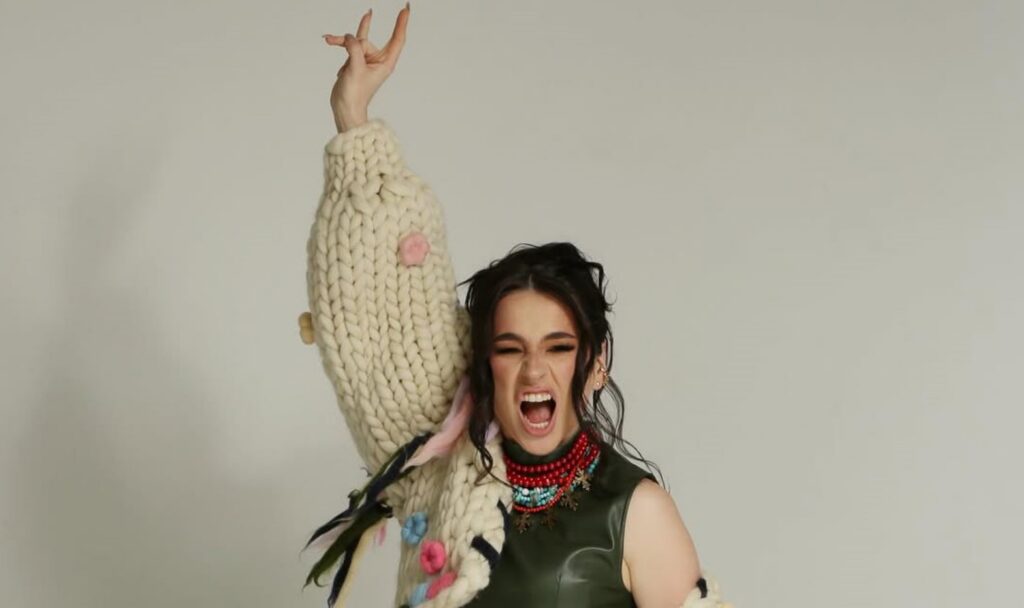 Співачку Fiїnka розкритикували за жарт про курв — артистка відреагувала