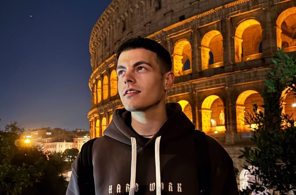 Співак Volkanov емоційно прокоментував чутки щодо особистого життя Андрія Данилка