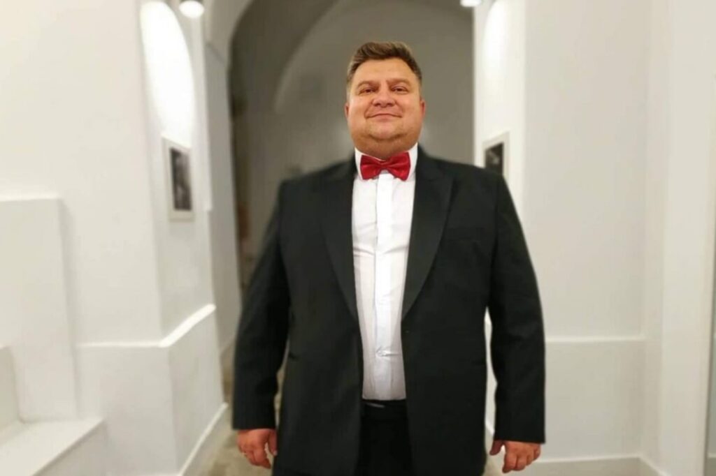 Артист хору “Гомін” вирушив на святу гору Афон молитися за Україну