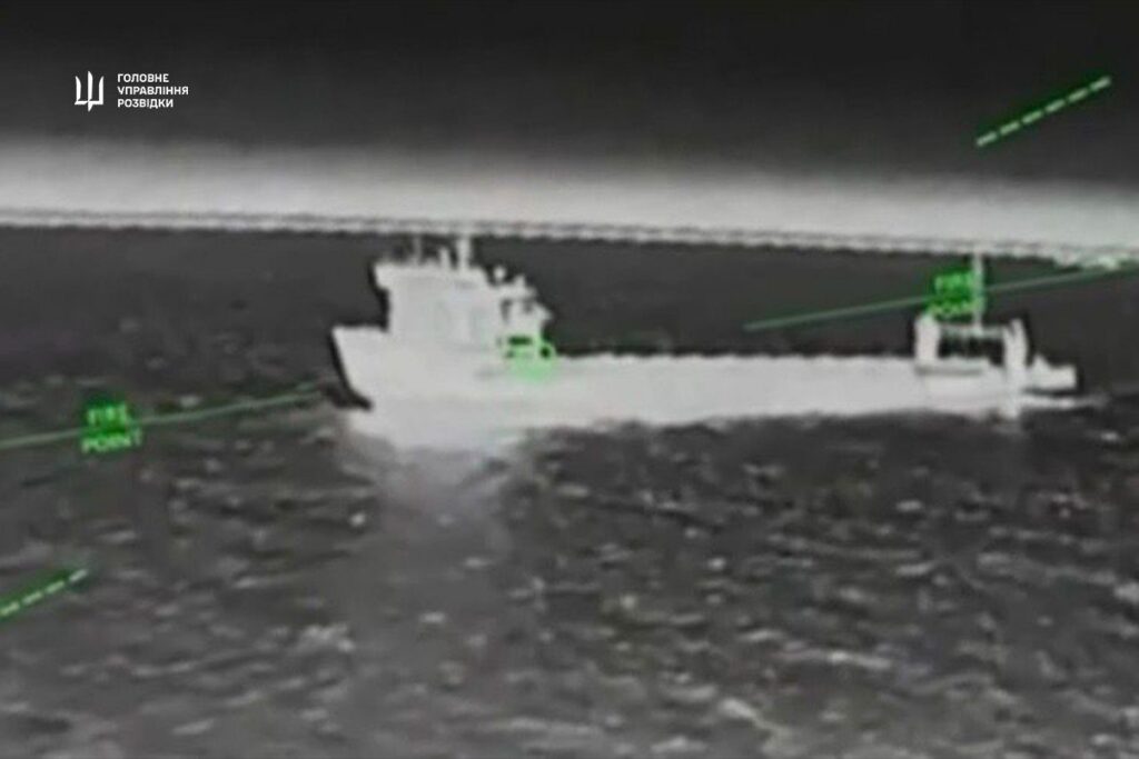 Бійці ГУР вразили російські судна в Криму