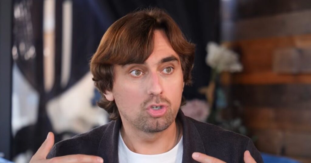 Олексій Гнатковський розкрив подробиці, як догравав виставу зі зламаною ногою